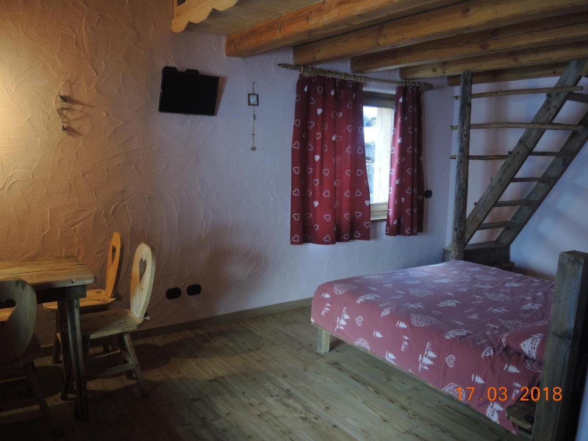 La Ferme Du Grand Paradis กอนเญ ภายนอก รูปภาพ